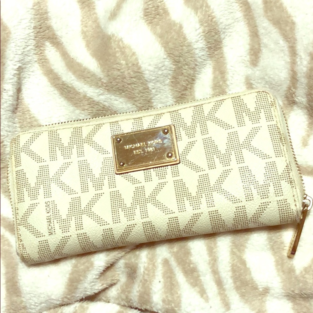 Michael Kors wallet